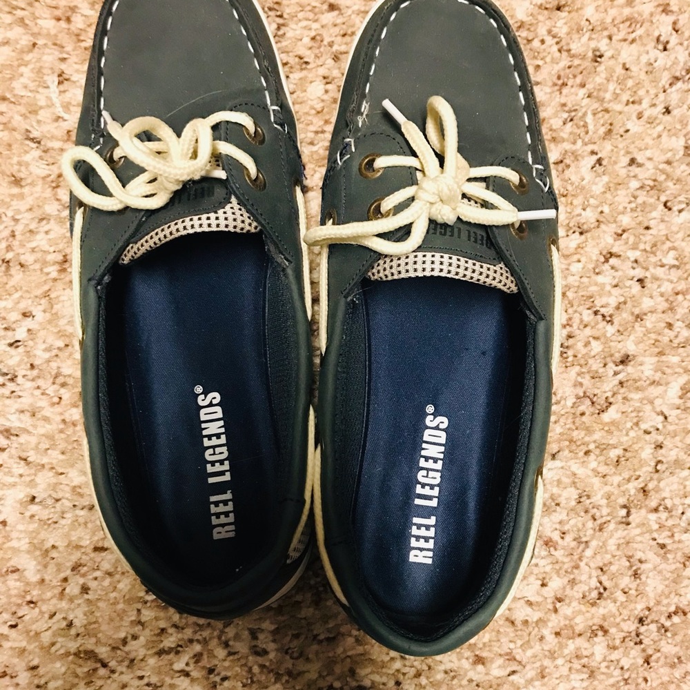 Size 6.5 Mint Condition Reel Legends Deck Shoes